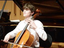Third Prize & Llewellyn Choir Prize for Most Outstanding Instrumentalist: James Monron (Cello)