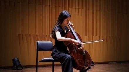 Dr Rosalind Dubs Cello Finds New Home