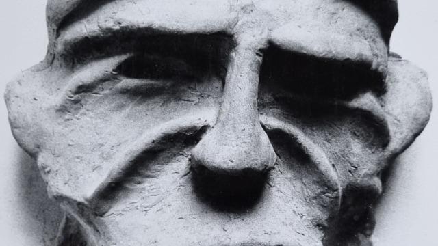 detail of M. Gr.: Decay, 1930, clay, 20 cm. In: Münz/Löwenfeld: Plastische Arbeiten Blinder, Brünn 1934, pl. 25.