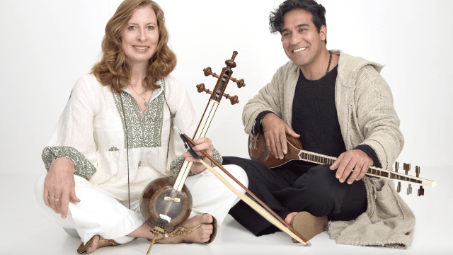 Jazmourian Ensemble (Dr Anna McDonald and Malek Mohammadi Nejad). Photo by Andrew Sikorski.